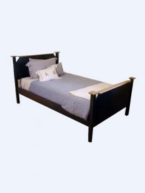 Shaker Bed